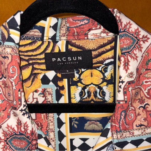 PacSun Short Sleeve Button-Up Shirt 🐅 Men’s Small - Picture 4 of 6